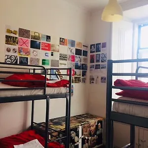 https://shiado-hostel.hotels-lisbon-portugal.com